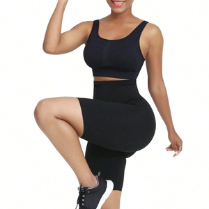 Pantalones cortos de compresión de la mejor calidad para mujer, transpirables, hasta la rodilla, negro, sólido, elástico, ropa de gimnasio, calzoncillos de LICRA a la mejor venta - Product Image 4