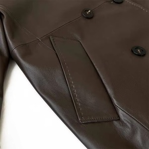 Abrigo Largo de Piel de Oveja Genuina de Alta Calidad para Mujer, Tejido de Invierno, Color Marrón, Cierre de Botón, Estilo Lujoso - Product Image 5