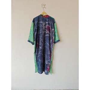 Kimono de seda Sari reciclado, bata con patrón Floral, bata de maternidad india, ropa larga térmica para verano, playa, cubierta de otoño - Product Image 6