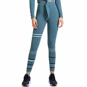 Vente en gros de vêtements de sport à haute élasticité pour femmes bas de fitness sans couture compression fit leggings de yoga pour femmes - Product Image 1