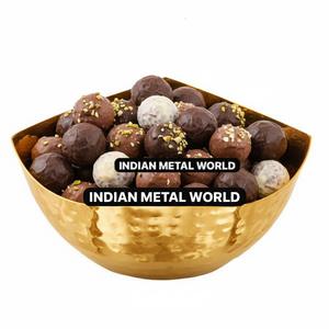 Bol à chocolat en métal carré doré au design unique, bol à bonbons en métal de qualité supérieure pour les hôtels et les fêtes - Product Image 6