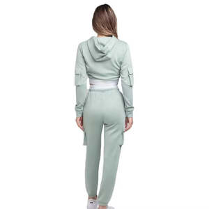 Logo personnalisé Ensemble deux pièces pour femmes Crop Top Hoodie Jogging Survêtement Ensemble 2 pièces pour femmes Survêtement - Product Image 6