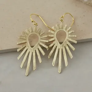 ต่างหูทองเหลืองรูปหยดน้ำสำหรับผู้หญิงต่างหูชุบทองขัดเงาทำด้วยมือคุณภาพสูง - Product Image 1