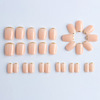 A046 Faux Ongles à Presser Français Nude Abricot Dégradé Doré 30 pièces Courts Ronds Carrés Pure Desire Vente en Gros