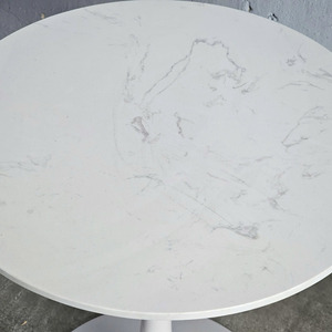 Mesa de Comedor Redonda Tulip CFD68122 de 60x60cm, Extensible, con Tapa de Mármol con Diseño de Nubes para Uso en Bares - Product Image 5