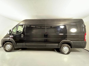 Furgoneta de carga de techo alto 2022, poco usada, con distancia entre ejes extendida, motor de gasolina de 3.6L, transmisión automática y puertas correderas dobles. - Product Image 3