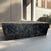 Surface polie par blocs de granit noir absolu de qualité supérieure disponible dans toutes les tailles d'Inde
