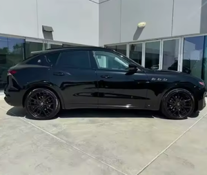 SUV 2021 Usado con Tracción en las Cuatro Ruedas, Volante a la Izquierda/Derecha, Interior Oscuro y Asientos de Cuero, Vehículos Usados en Venta - Product Image 3