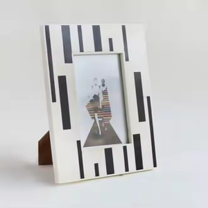 Cadres photo personnalisés de haute qualité, faits à la main, en os, couleur personnalisable, design rectangulaire, orientation verticale, artisanat en forme de croissant - Product Image 3