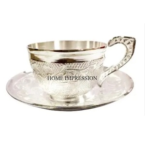 Acabado de color plateado Brillante Pulido Diseñador único Grabado Latón de alta calidad estándar Hecho Tazas y platillos de té Suministros - Product Image 1