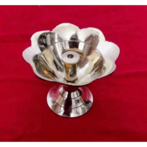 Elegancia flor de loto forma latón Akhand Diya Metal Diya tradicional indio festivo Diwali Puja Mandir decoración del hogar Diya - Product Image 4