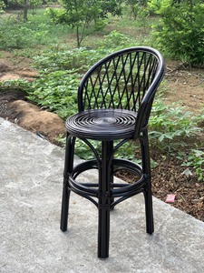 Chaise haute de bar en rotin et chaise de bistro en osier - Product Image 2