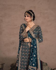 Nueva colección de ropa de fiesta de diseñador Heavy Georgette Sequence Work & Hilo bordado con top de trabajo de diamantes y pantalón con Dupatta - Product Image 2