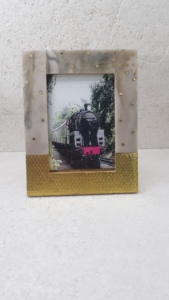 Wholesale Ultra Shine Wedding Use Home Decor Hot Sell Wood Bone & Resin Photo <b>Frame</b> Wedding Gifted Table Top Decorations - Product Image 2