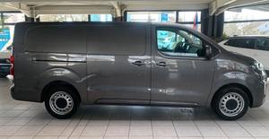 Offres Spéciales 2020 <span class=keywords><strong>Opel</strong></span>-<span class=keywords><strong>Vivaro</strong></span> automatique diesel 4 cylindres Euro6 3 places 122 cv d'occasion prête à exporter dans le monde entier - Product Image 4