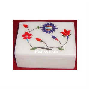 Grossiste et fabricant de boîtes à bijoux rectangulaires en marbre blanc incrusté pour cadeaux d'affaires et décoration intérieure en grande quantité - Product Image 1