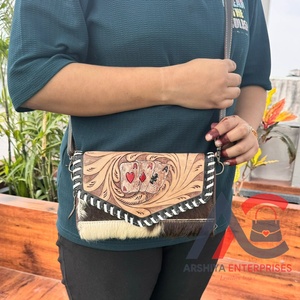 Nuevo Best Seller Hair On Hand Tooled Leather Purse Western Genuine Leather Crossbody Wallet para mujer Cowhide Aces Wallets - Product Image 1