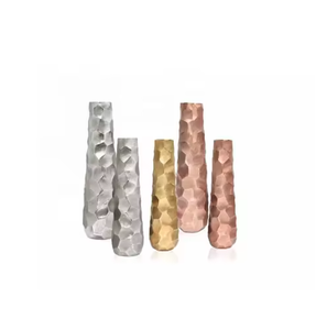 Vase à fleurs en or et argent pour décoration intérieure et extérieure pour décoration de sol Vases à fleurs décoratifs de table en métal en vente de gros - Product Image 1