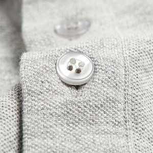 Polo de golf à manches courtes personnalisé pour homme, tissu tissé infroissable avec motif uni, livraison incluse - Product Image 3