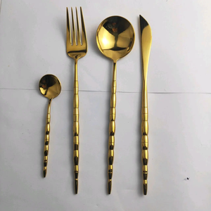 Ensemble de couverts de cuisine en laiton avec ensemble de couverts en acier miroir plaqué or pour les fêtes de mariage - Product Image 4