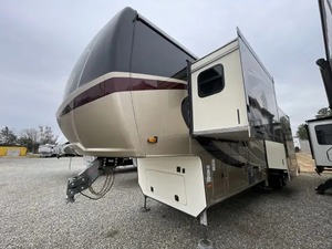 Se vende H-e-a-r-t-l-a-n-d L-a-n-d-m-a-r-k P-H-O-E-N-I-X usada del 2018 - Product Image 3