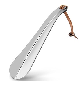 ตัวยกรองเท้าโลหะหรูหราทำจากทองเหลืองพร้อมด้ามจับดีไซน์แกะสลักทำจากโลหะ - Product Image 1