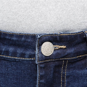 Shorts pour jeunes hommes été décontracté couleur unie Denim Shorts taille moyenne lavage foncé tissé Jeans avec jambe roulée motif chaud - Product Image 3