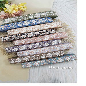 Rubans et lacets brodés à la machine sur mesure en motifs floraux et en neuf couleurs pour robes de mariée - Product Image 1