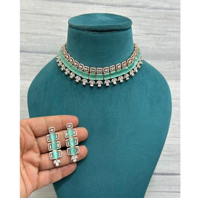 ทะเลสีเขียว