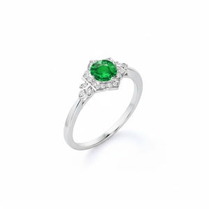 Elegante Anillo Redondo con Esmeralda Natural y Halo de Diamantes en Oro Real de 14K, Anillo de Piedra Natalicia con Forma Hexagonal, Anillo de Boda Floral - Product Image 4