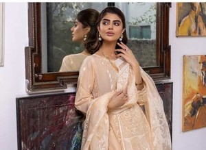 ซอฟท์เดรสปักลายสำหรับฤดูร้อน,ชุดคลุมสนามหญ้าสไตล์ปากีสถานอินเดียสวยงามปรับแต่งขนาดได้พร้อมสวมใส่ - Product Image 4