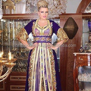 Kaftan completo de estilo de boda real con tela de terciopelo y trabajo de bordado a máquina pesada - Product Image 1