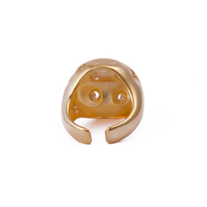 Bague de déclaration pour femme de conception organique moderne épaisse plaqué or avec des accents CZ blancs Style sculptural à la mode pour cadeau - Product Image 2