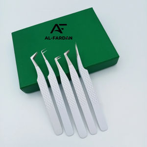 Pinzas profesionales para pestañas de bota de 90 grados, pinzas para pestañas de Color blanco mate, cajas de tarjetas con logotipo personalizado, Material de acero inoxidable - Product Image 1