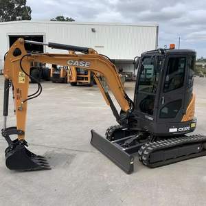 Mini-excavatrice sur chenilles d'occasion en excellent état, 35 heures de fonctionnement, moteur et boîte de vitesses incluses - Idéale pour la vente en gros, forte force de charge - Product Image 1