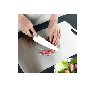 Tabla de cortar personalizada de acero inoxidable al mejor precio, tabla para cortar queso y masa de acero brillante hecha a mano de alta calidad - Product Image 1