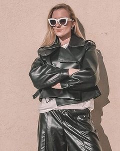 Venta al por mayor de las mujeres chaqueta de cuero de manga larga chaqueta sólida para mujer OEM Diseño Logo Venta al por mayor chaquetas de cuero para las mujeres - Product Image 5