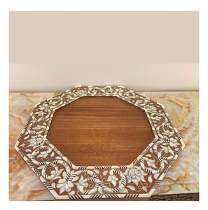 Plats de service en bois de style marocain pour la décoration de l'Aïd avec travail en nacre, plateau à dessert découpé au laser, forme personnalisée, plateau à chocolat - Product Image 1