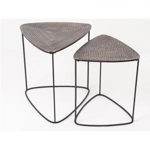 โต๊ะข้างโลหะสำหรับตกแต่งโต๊ะกาแฟเฟอร์นิเจอร์ห้องนั่งเล่นตกแต่งด้วยมือแบบโค้งสไตล์ใหม่ - Product Image 1