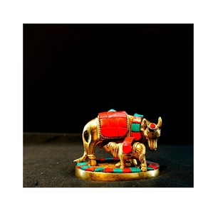 Elegantes esculturas de latón para decoración del hogar diseñadas para agregar elegancia cultural y belleza artística atemporal al interior de cualquier habitación - Product Image 2