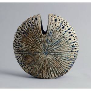 Floreros de Metal de Latón de Diseño Elegante, Forma Personalizada y Gran Tamaño, Floreros de Metal al por Mayor para Uso en Interiores y Exteriores - Product Image 1