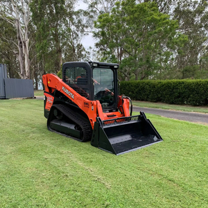Chargeuse sur pneus Kubota SVL75-2 d'occasion de haute qualité |   Chargeuse sur chenilles de 4 tonnes avec une capacité de charge utile de 2 300 lb |   Certifié EPA - Product Image 1