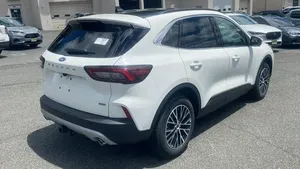 รถฟอร์ด เอสเคป PHEV BASE ปี 2024 มือสอง พวงมาลัยซ้าย/ขวา - Product Image 2