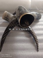 Authentique 100% Qualité Export Buffalo Horn Tankard Mug Viking Drinking Horn par M. R. S. EXPORTATIONS Vente chaude Article cadeau gravé