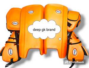 Los mejores protectores de piernas de hockey de alto rendimiento Máxima protección y comodidad para los porteros - Product Image 2