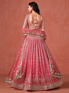 Vêtements de fête et mariage Lehenga Choli de mariée semi-cousu pour femme prêt-à-porter avec chemisier fantaisie entièrement cousu - Product Image 6