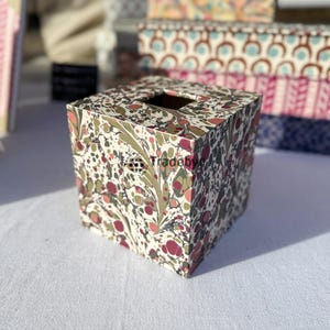 กล่องใส่กระดาษทิชชูไม้เคลือบลายพิมพ์  แบบหรูหรา เป็นมิตรกับสิ่งแวดล้อม สำหรับโรงแรม ร้านอาหาร - Product Image 2