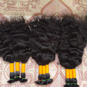 Extensions de cheveux humains naturels bouclés en vrac de 22 pouces Bundles de cheveux bouclés bruts non transformés de temples indiens du sud Style INDIEN - Product Image 1