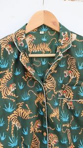 Ensemble de pyjamas en pur coton imprimé tigre Vêtements de nuit de luxe Costume de nuit doux cadeau pour elle-Coton indien - Product Image 2