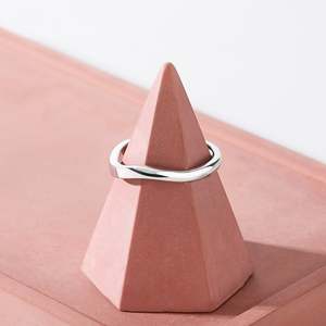 Jeulia, la seule alliance éternelle en argent sterling poli pour femme - Product Image 6
